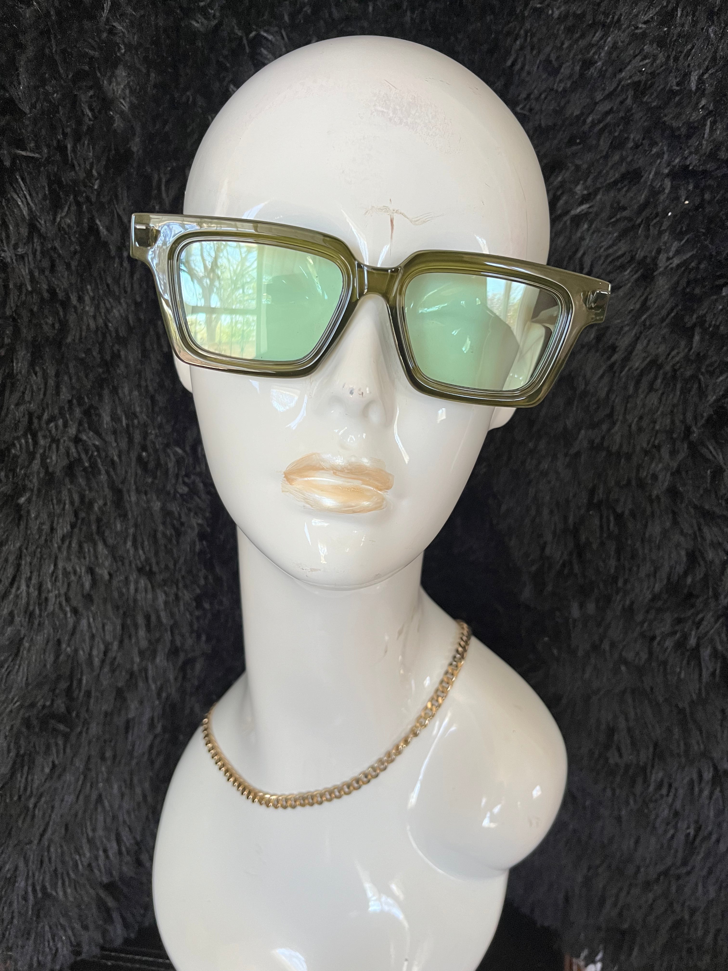 “Mia” Sunnies