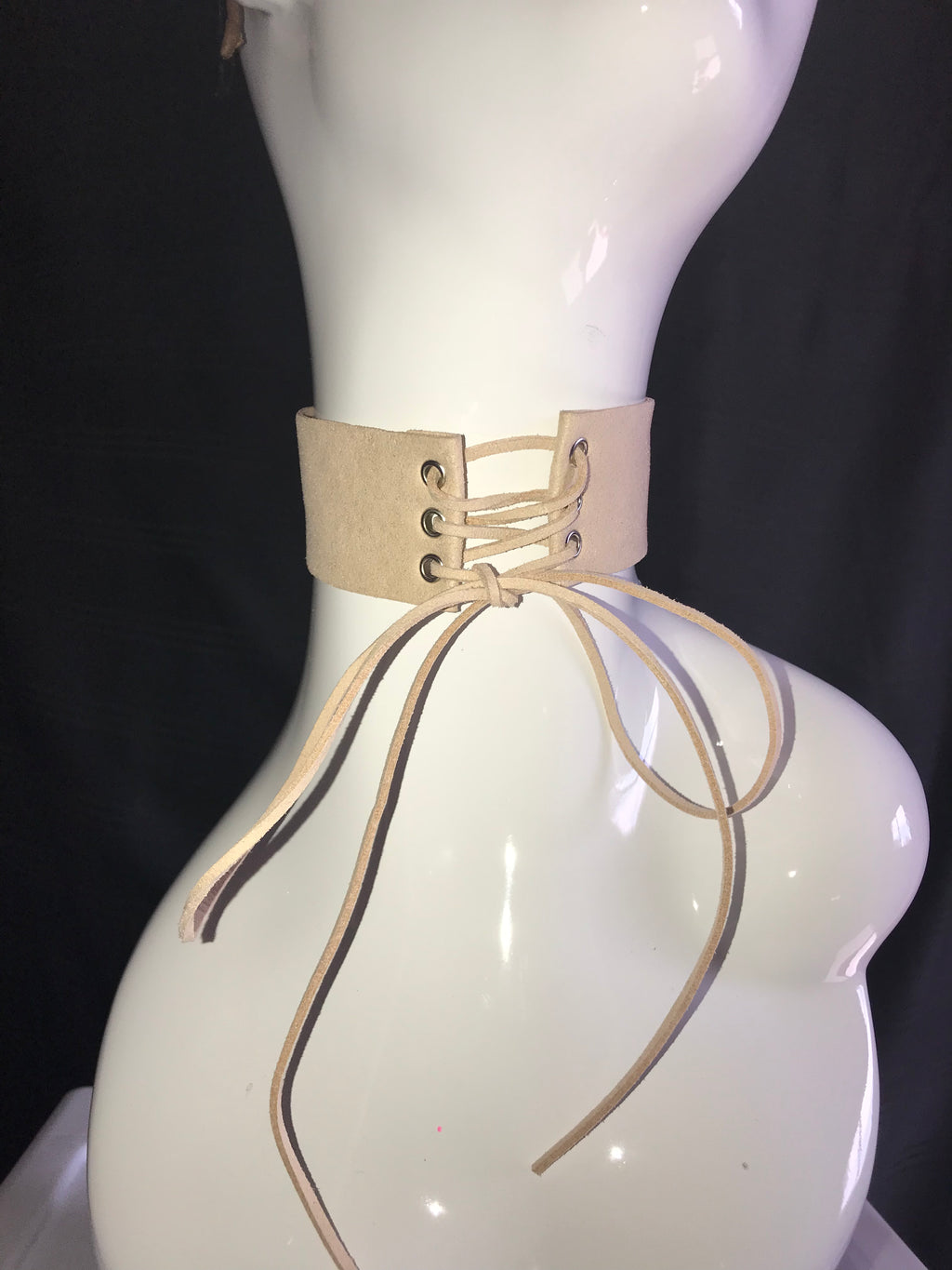 "Lace It Up" Choker