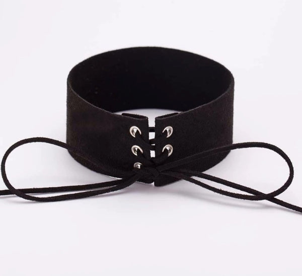 "Lace It Up" Choker