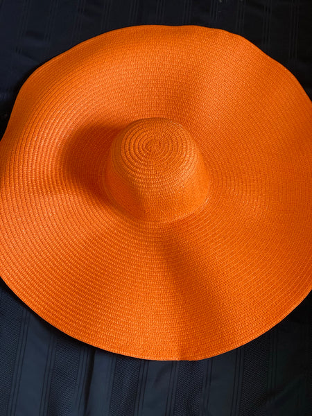 The “Baddie” Beach Hat