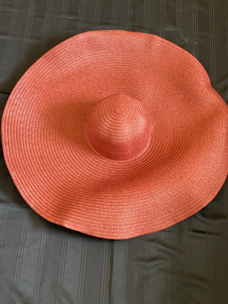 The “Baddie” Beach Hat