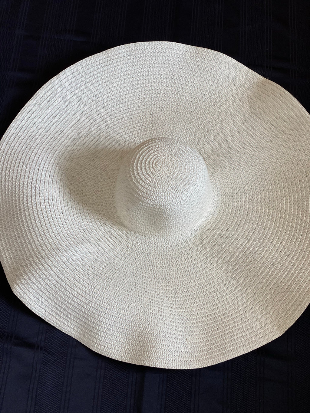 The “Baddie” Beach Hat