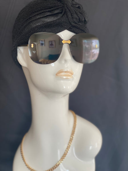 “Diva Dei” Sunnies