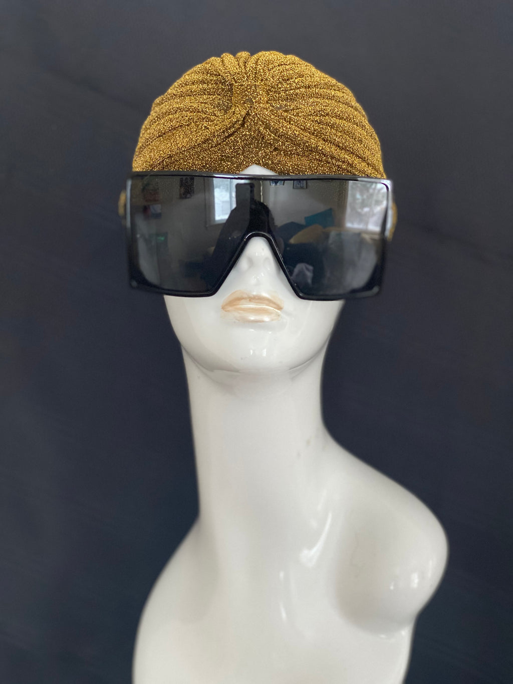 “Ari” Sunnies